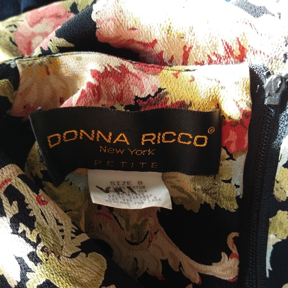 1990's does 1940's VINTAGE FLORAL DRESS xs s - Picture 12 of 12